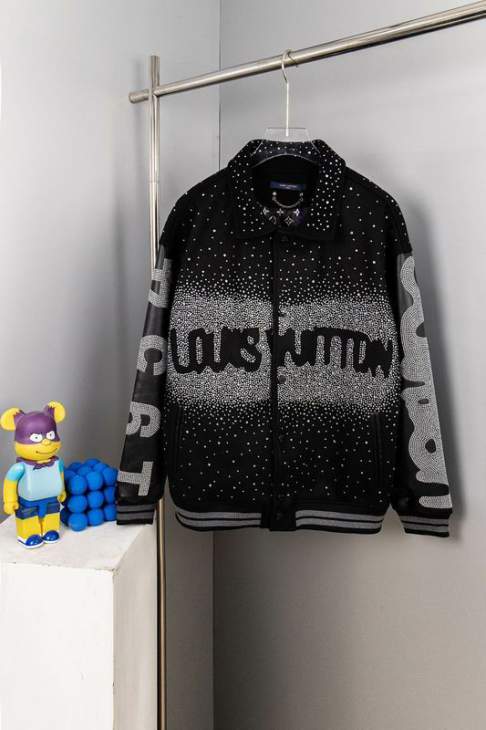 Picture of Louis Vuitton Jackets _SKULVM-2XLyhtrB99932600
